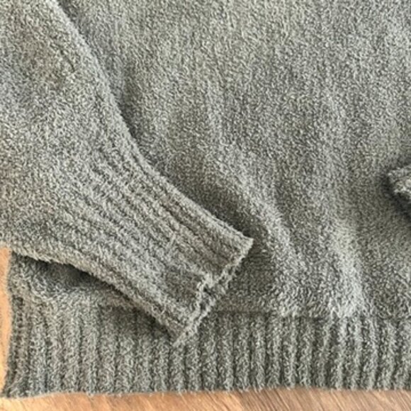 blue/green sweater - Picture 2 of 4